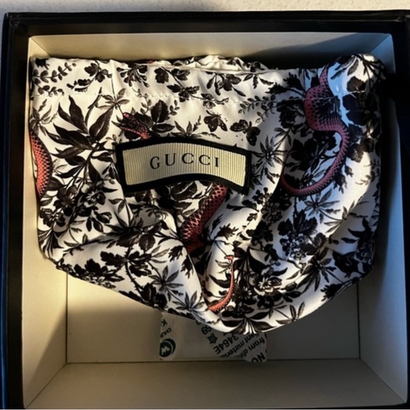 Authentic Gucci Charm Bracelet NWOT - Picture 2 of 4